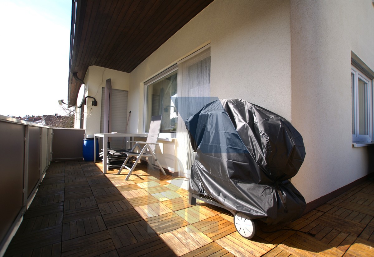 EG Balkon Süd- und Ostseite 