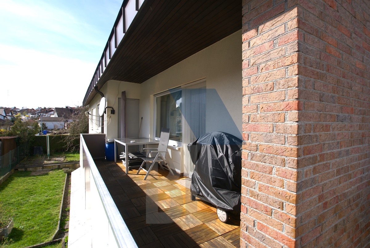 EG Balkon Süd- und Ostseite 