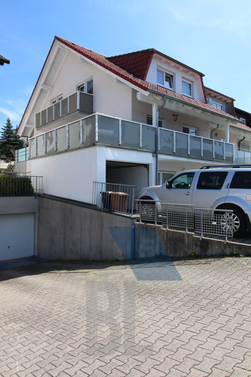Hausansicht/Garage