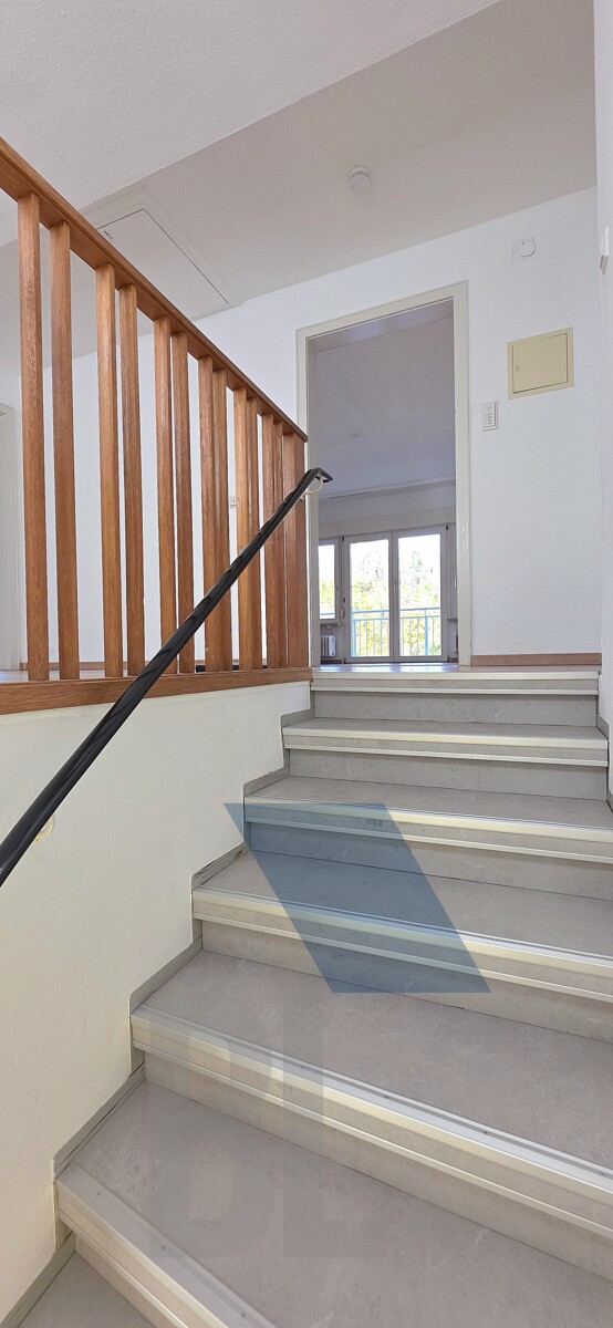 Aufgang zur der Wohnung