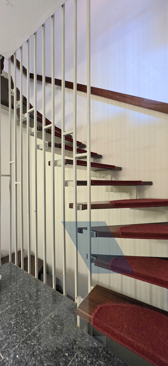 Treppenaufgang zur OG.