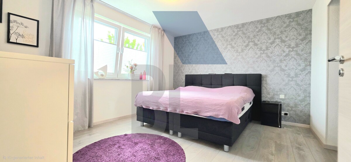 Zimmer 1 mit begehbarer Schrank  OG