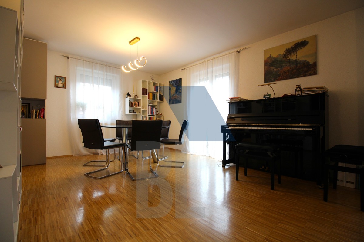 OG: Wohnzimmer