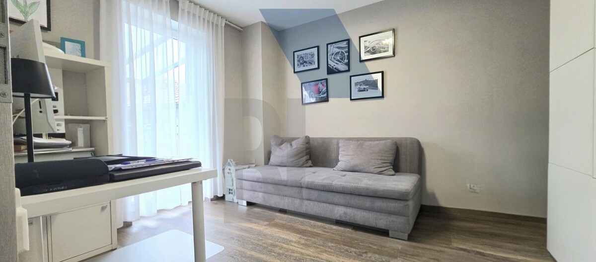 Arbeitszimmer EG